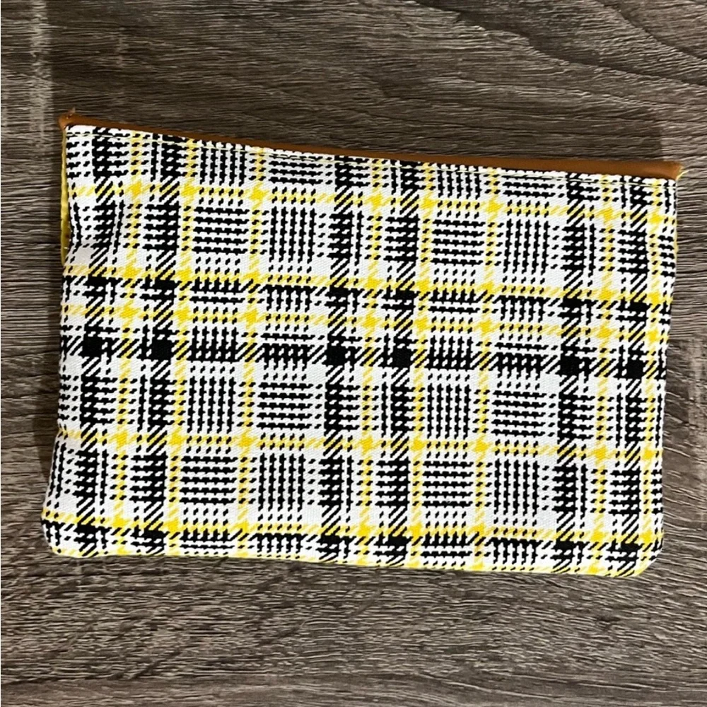 Ipsy September 2021 Plaid Makeup Bag